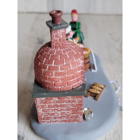 Lemax Bread bakers light up Village accessory Xmas - Picture 7 of 8